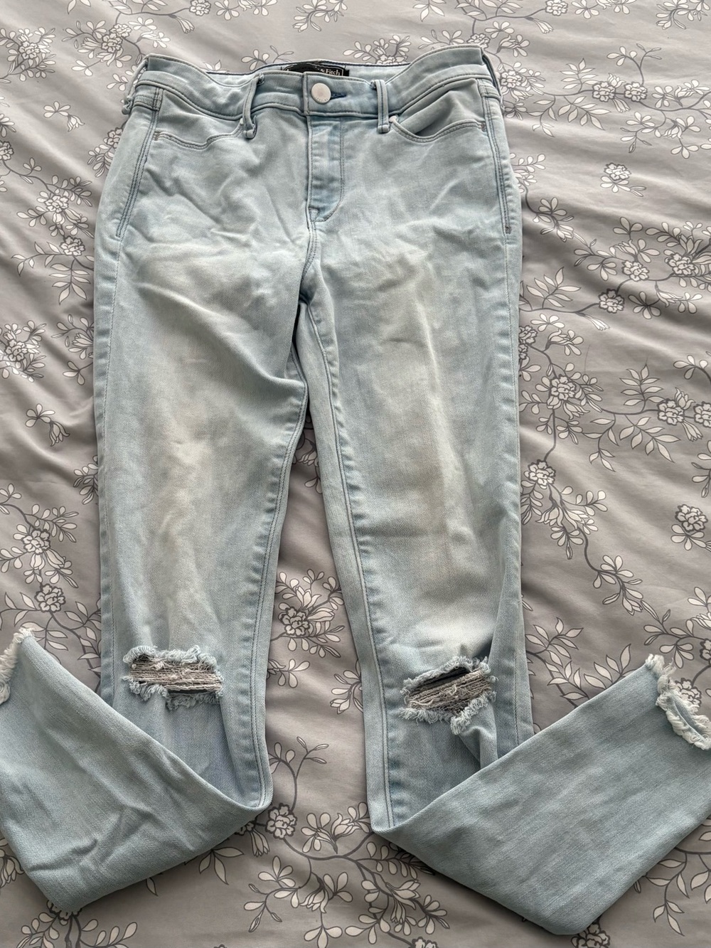 Abercrombie & Fitch Light Blue Skinny Distressed Jeans